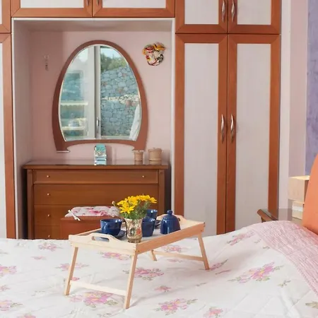 Aelia/luxurious With Pool Near The Beach *