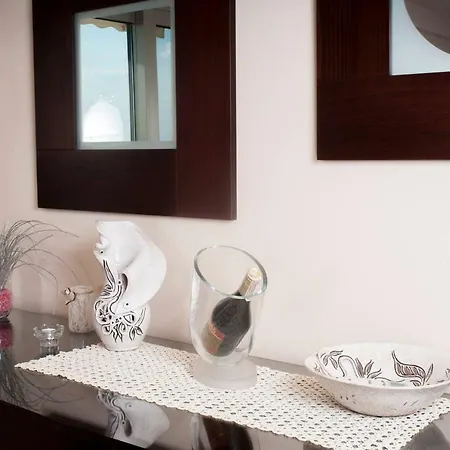 Aelia/luxurious With Pool Near The Beach