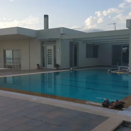Aelia/luxurious With Pool Near The Beach 维尔加卡拉马塔